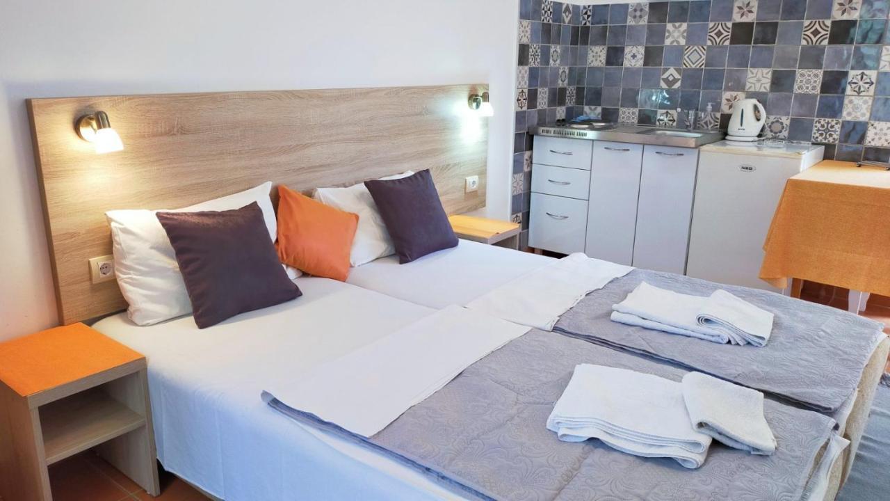 Apartamento Tri Palme Bečići Exterior foto